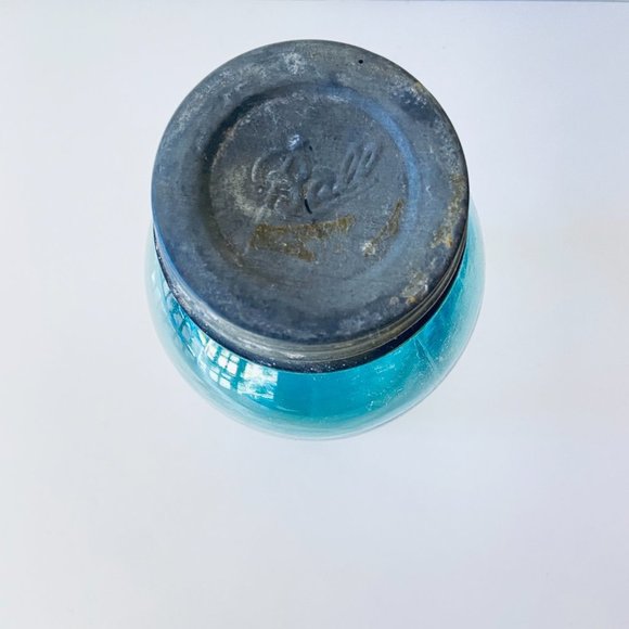 Antique Authentic Ball Mason Jar with Zinc Lid - Half Gallon 1910-1923 - Picture 5 of 11